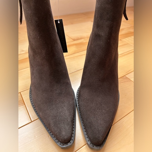 House of Harlow 1960 NWT Brown Suede Ankle Boots Sizes 6.5 - Picture 2 of 11